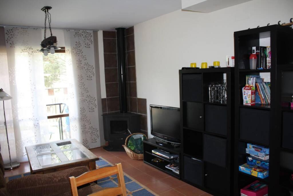 ビリャヌアDuplex Con Jardin En Pirineos, Totalmente Equipadoアパートメント エクステリア 写真
